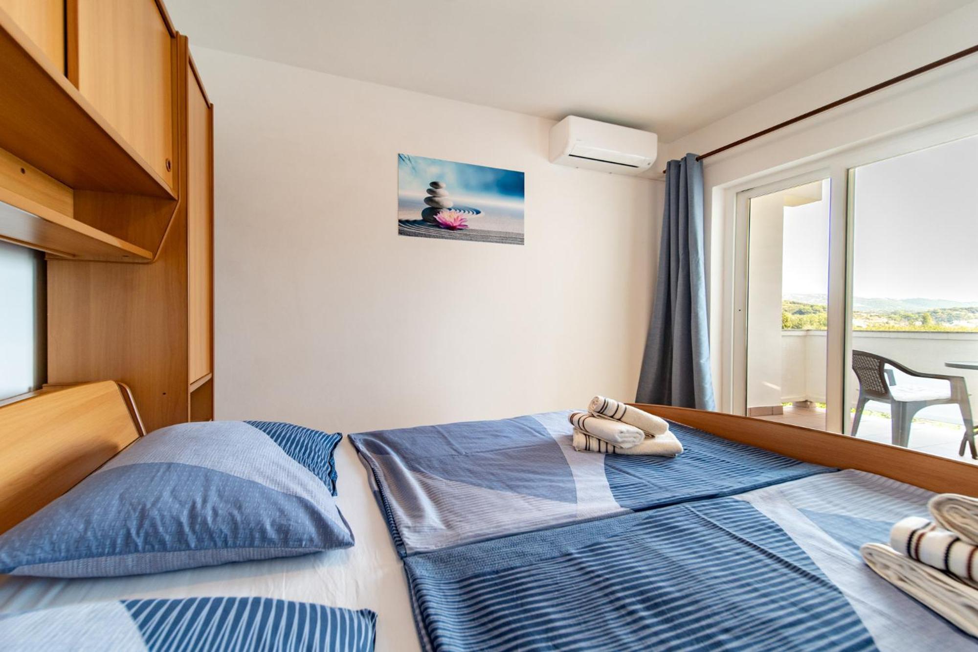 Apartments Lores Rab Town Buitenkant foto