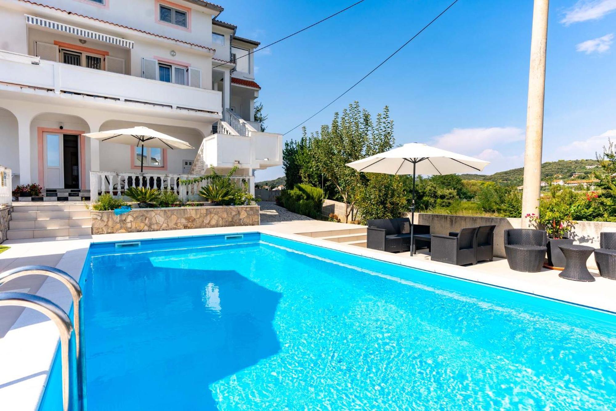 Apartments Lores Rab Town Buitenkant foto